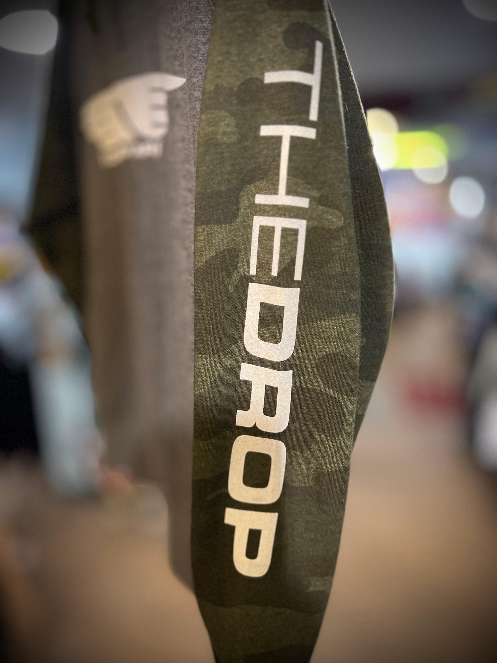 DROP Hoodie Pullover Grey w Camo Sleeves w white Drop Army F and Sleeve